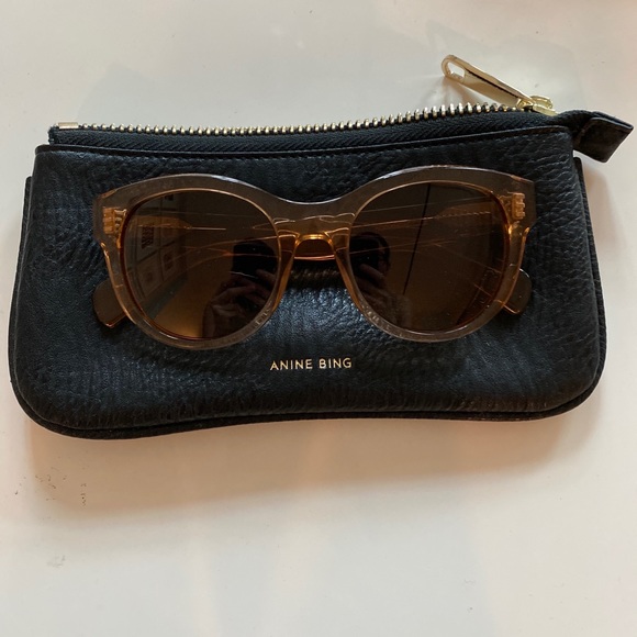 🌹SOLD🌹 Anine Bing Brown Sunglasses - Picture 6 of 7